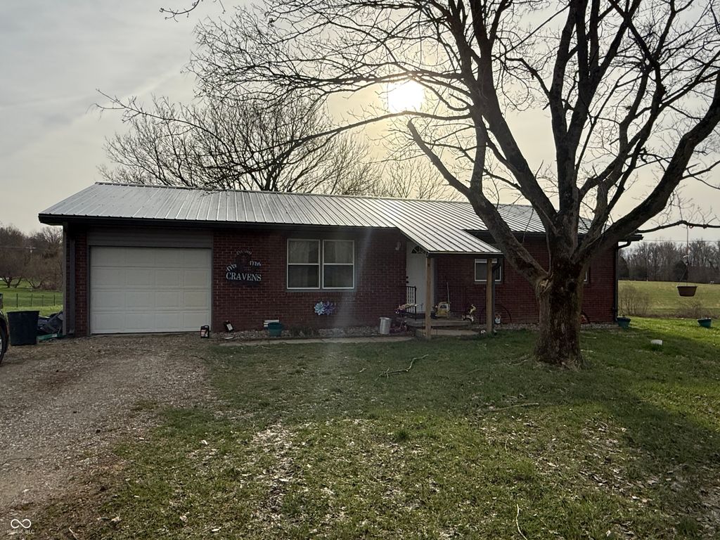 5470 N Base Road, North Vernon, IN 47265