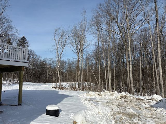 376 Elmwood Avenue, Holden, MA 01520