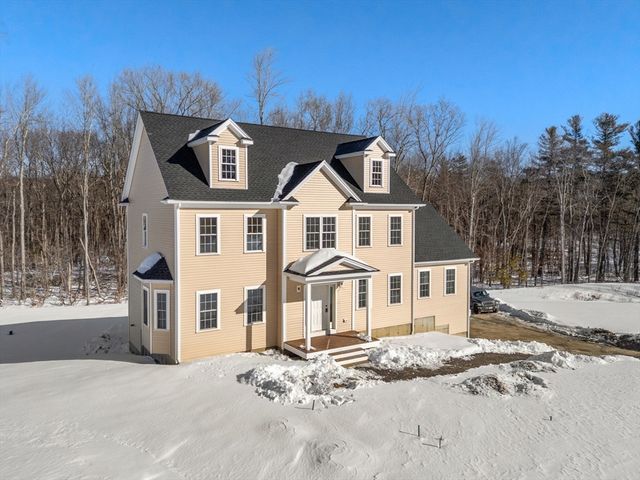 376 Elmwood Avenue, Holden, MA 01520