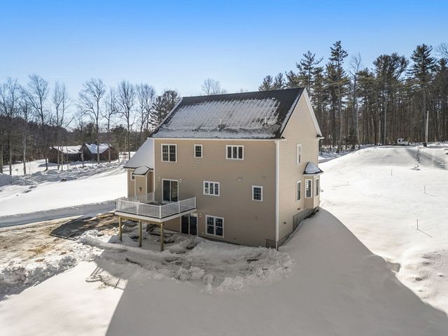 376 Elmwood Avenue, Holden, MA 01520