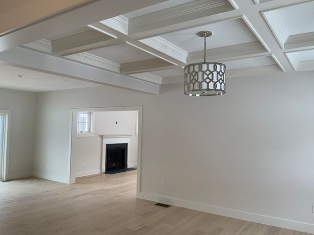 376 Elmwood Avenue, Holden, MA 01520