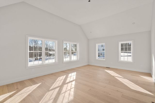 376 Elmwood Avenue, Holden, MA 01520
