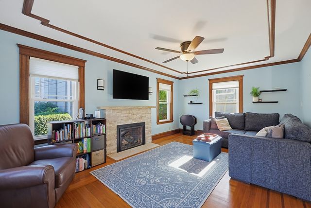 44 Lincoln Ave, Quincy, MA 02170