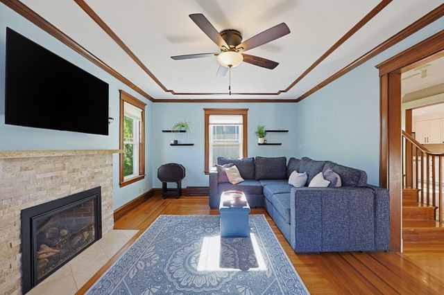 44 Lincoln Ave, Quincy, MA 02170