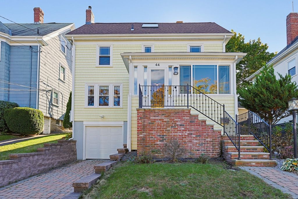 44 Lincoln Ave, Quincy, MA 02170