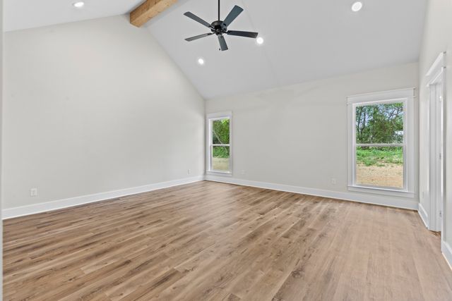 17300 Woodcrest Circle, Lindale, TX 75771