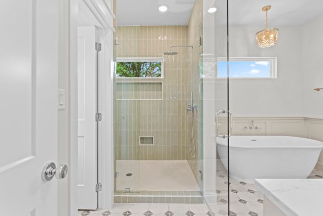 17300 Woodcrest Circle, Lindale, TX 75771