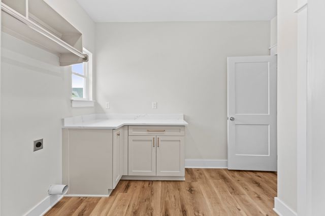 17300 Woodcrest Circle, Lindale, TX 75771
