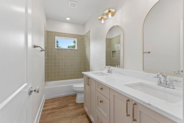 17300 Woodcrest Circle, Lindale, TX 75771