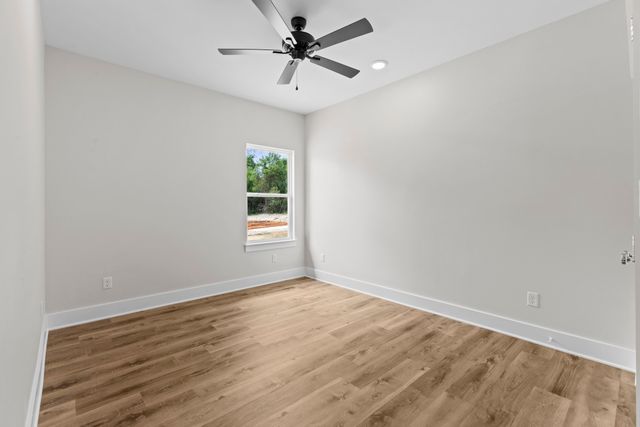 17300 Woodcrest Circle, Lindale, TX 75771