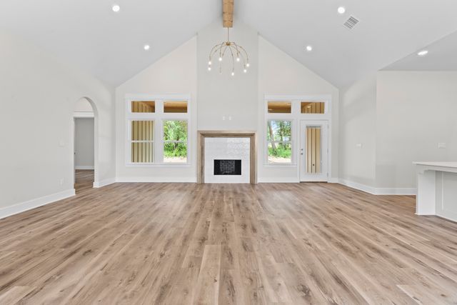 17300 Woodcrest Circle, Lindale, TX 75771