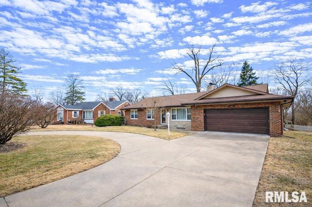 5209 N PROSPECT Road, Peoria Heights, IL 61616