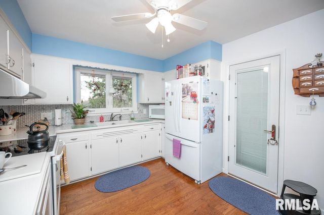 5209 N PROSPECT Road, Peoria Heights, IL 61616