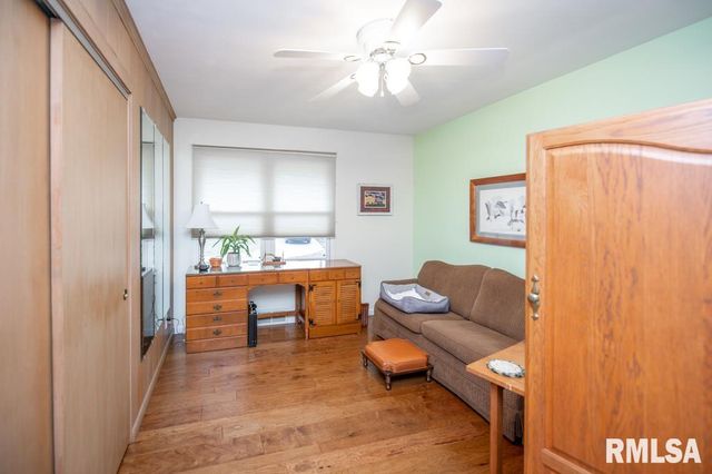 5209 N PROSPECT Road, Peoria Heights, IL 61616