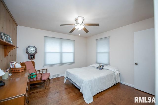 5209 N PROSPECT Road, Peoria Heights, IL 61616