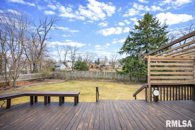 5209 N PROSPECT Road, Peoria Heights, IL 61616