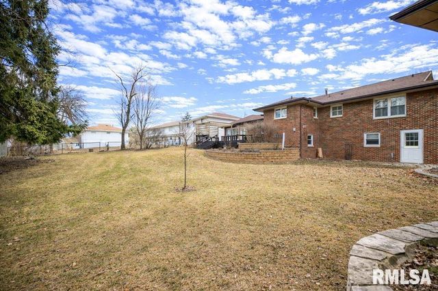 5209 N PROSPECT Road, Peoria Heights, IL 61616