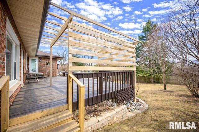 5209 N PROSPECT Road, Peoria Heights, IL 61616