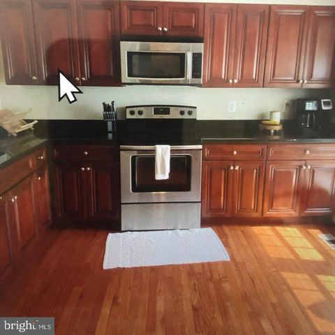 9881 HIGH WATER CT, Burke, VA 22015