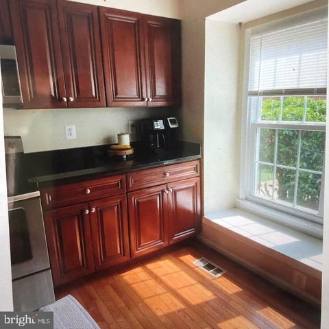 9881 HIGH WATER CT, Burke, VA 22015