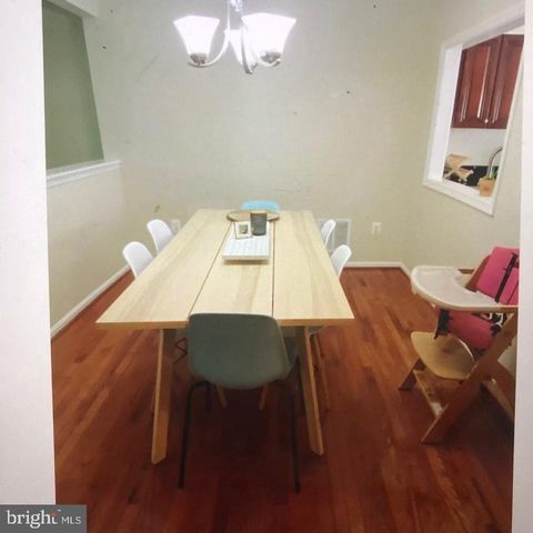 9881 HIGH WATER CT, Burke, VA 22015