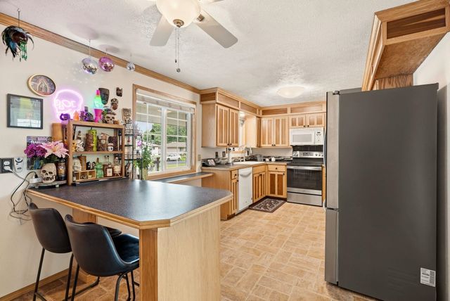 9708 N Fotheringham St, Spokane, WA 99208