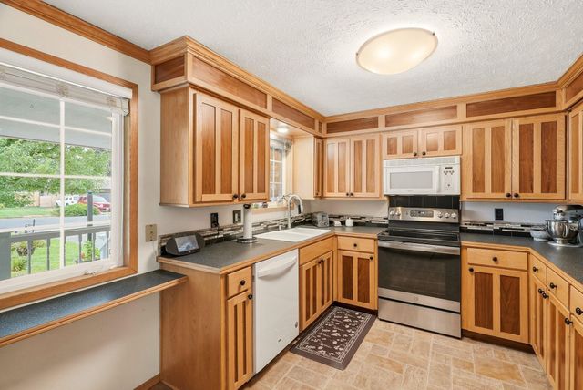 9708 N Fotheringham St, Spokane, WA 99208