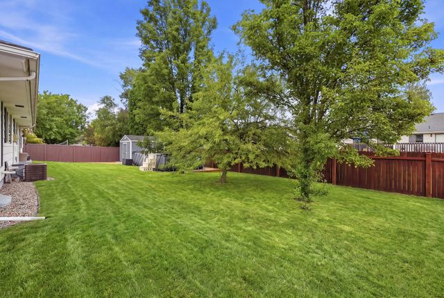 9708 N Fotheringham St, Spokane, WA 99208