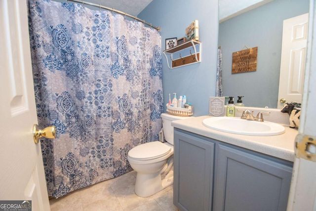 642 Pinewood Drive, Gay, GA 30218