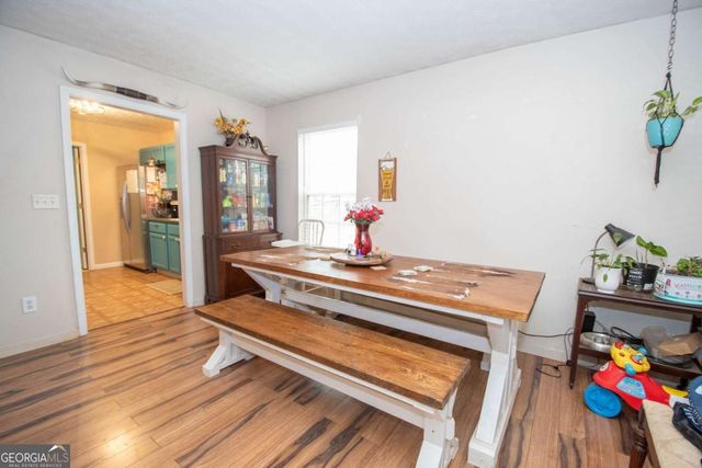 642 Pinewood Drive, Gay, GA 30218