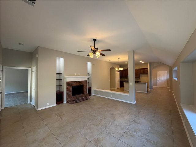 744 Hutchins Drive, Crowley, TX 76036