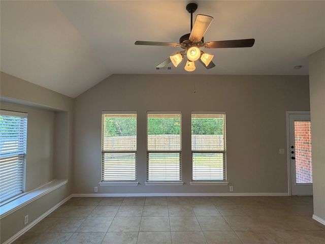 744 Hutchins Drive, Crowley, TX 76036