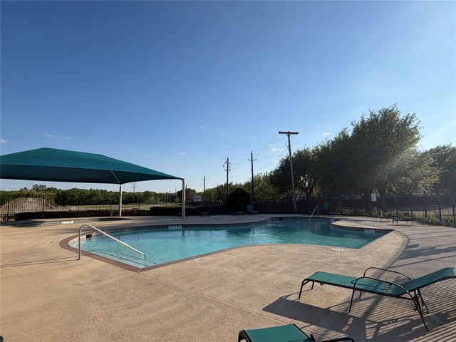 744 Hutchins Drive, Crowley, TX 76036