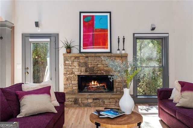 33 Cliftwood Drive, Atlanta, GA 30328