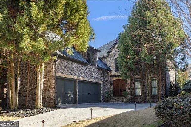 33 Cliftwood Drive, Atlanta, GA 30328