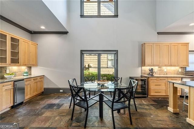 33 Cliftwood Drive, Atlanta, GA 30328