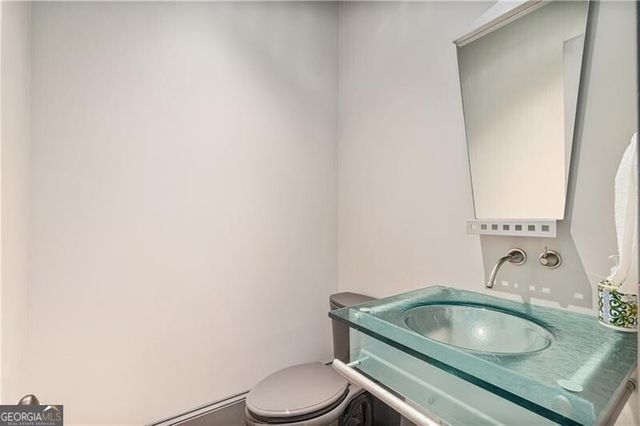 33 Cliftwood Drive, Atlanta, GA 30328