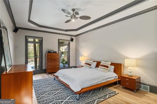 33 Cliftwood Drive, Atlanta, GA 30328