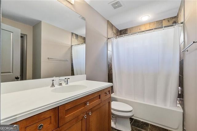 33 Cliftwood Drive, Atlanta, GA 30328