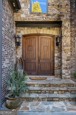 33 Cliftwood Drive, Atlanta, GA 30328