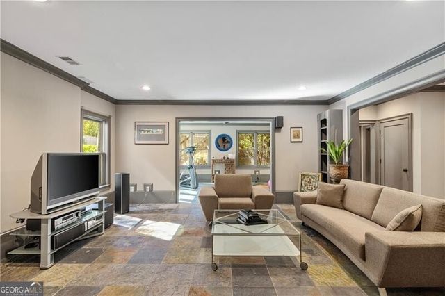 33 Cliftwood Drive, Atlanta, GA 30328