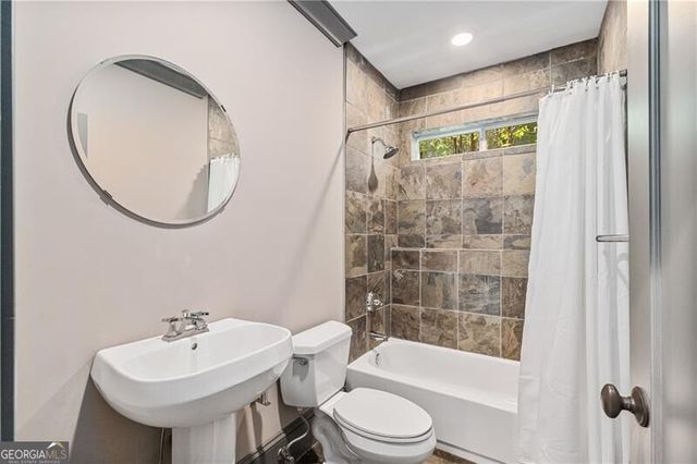 33 Cliftwood Drive, Atlanta, GA 30328