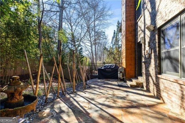 33 Cliftwood Drive, Atlanta, GA 30328