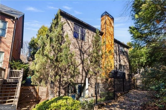 33 Cliftwood Drive, Atlanta, GA 30328