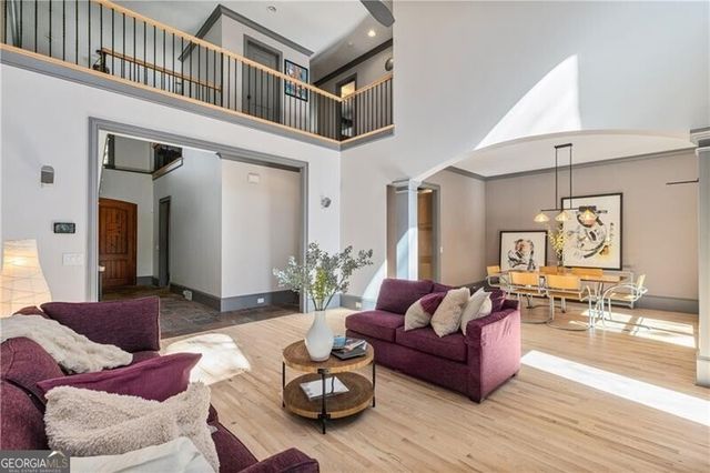 33 Cliftwood Drive, Atlanta, GA 30328