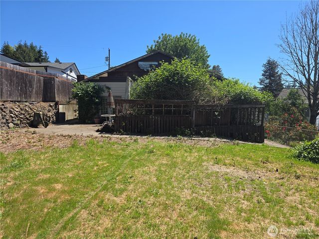 3 Parkland Drive, Kalama, WA 98625
