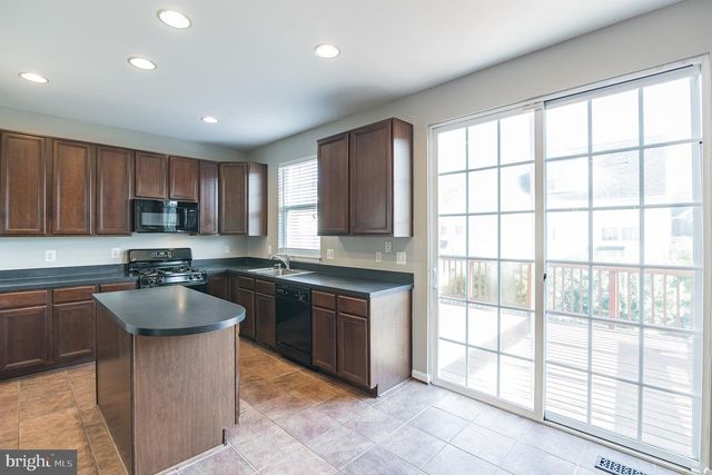 9240 CASCADE FALLS DR, Bristow, VA 20136