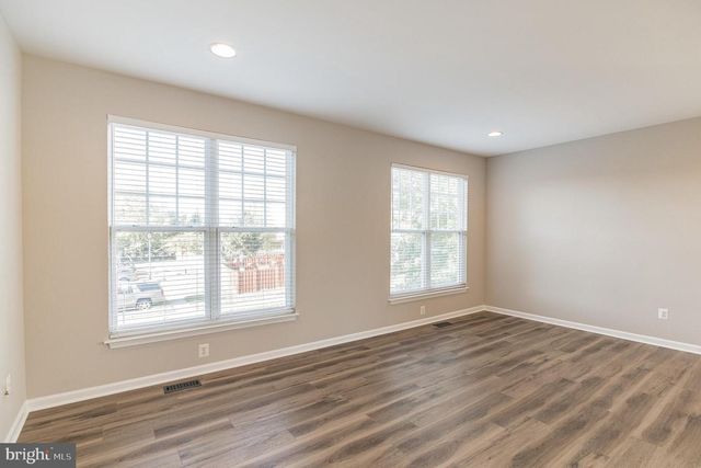 9240 CASCADE FALLS DR, Bristow, VA 20136