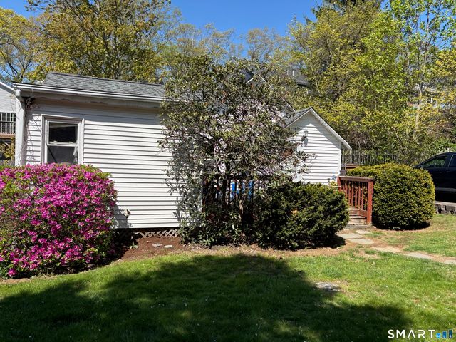 111 Winibig Trail, Shelton, CT 06484