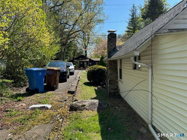 111 Winibig Trail, Shelton, CT 06484
